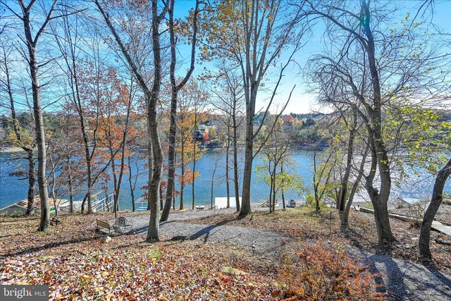 1503 WYNONAH DR, Auburn, PA 17922