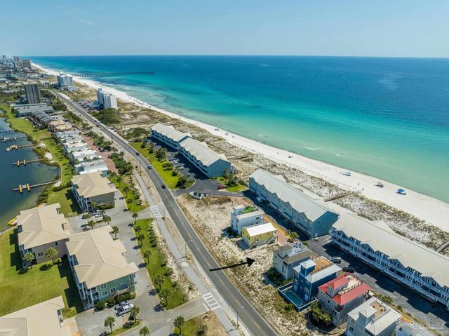 521 Ft Pickens Rd, Pensacola Beach, FL 32561