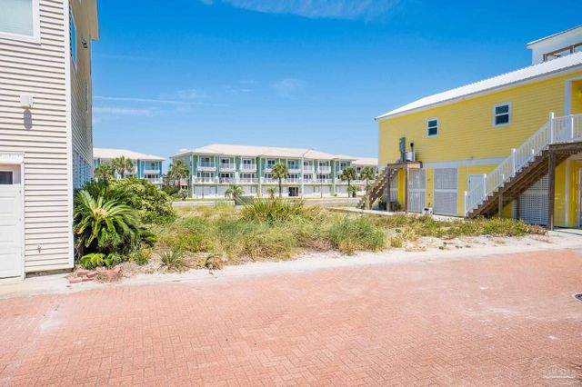 521 Ft Pickens Rd, Pensacola Beach, FL 32561