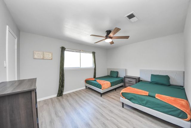 1011 Whitestone Lane, Houston, TX 77073