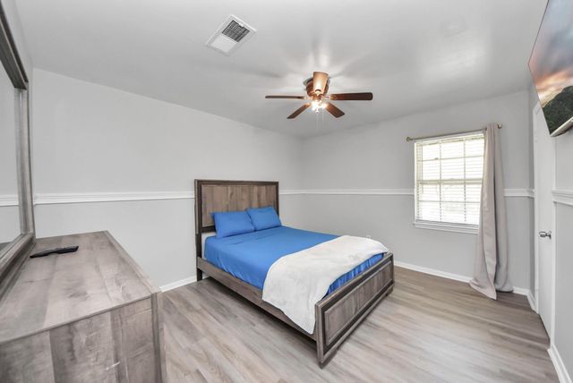 1011 Whitestone Lane, Houston, TX 77073
