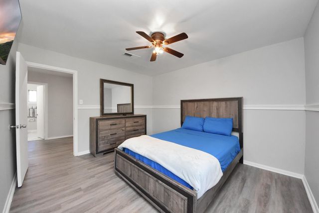 1011 Whitestone Lane, Houston, TX 77073