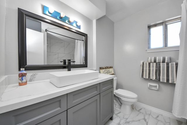 1011 Whitestone Lane, Houston, TX 77073