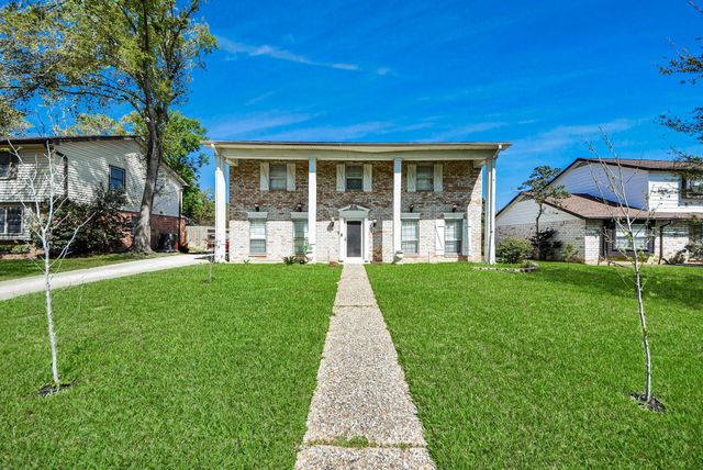 1011 Whitestone Lane, Houston, TX 77073