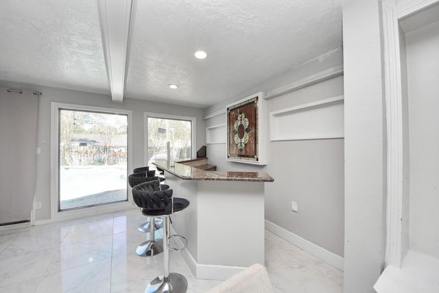 1011 Whitestone Lane, Houston, TX 77073