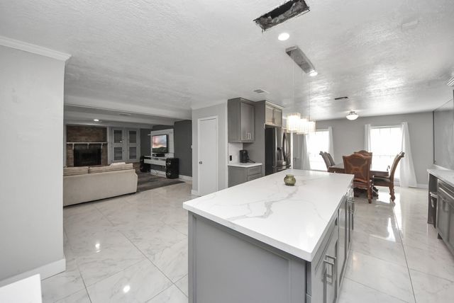 1011 Whitestone Lane, Houston, TX 77073