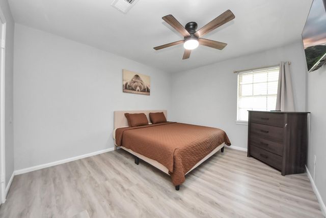1011 Whitestone Lane, Houston, TX 77073