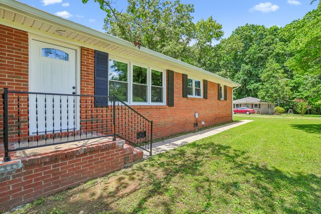 512 New Rock Creek Rd, Tullahoma, TN 37388