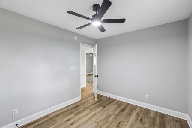 512 New Rock Creek Rd, Tullahoma, TN 37388
