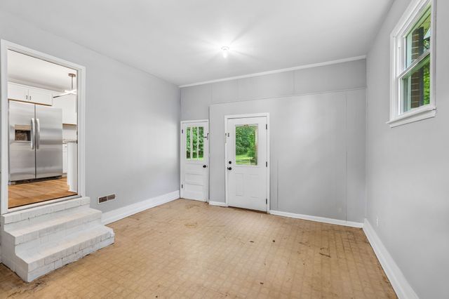 512 New Rock Creek Rd, Tullahoma, TN 37388