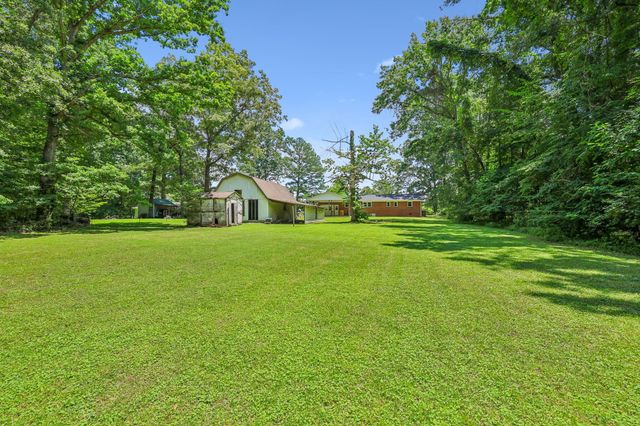 512 New Rock Creek Rd, Tullahoma, TN 37388