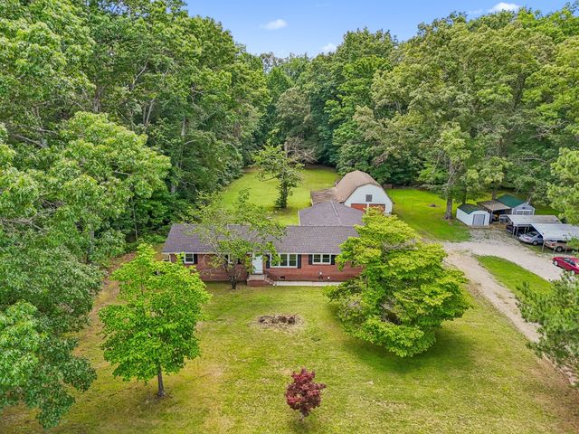 512 New Rock Creek Rd, Tullahoma, TN 37388