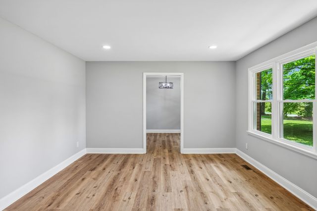 512 New Rock Creek Rd, Tullahoma, TN 37388