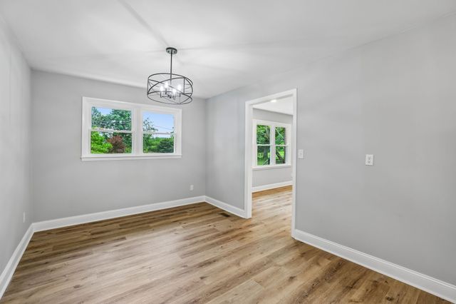 512 New Rock Creek Rd, Tullahoma, TN 37388