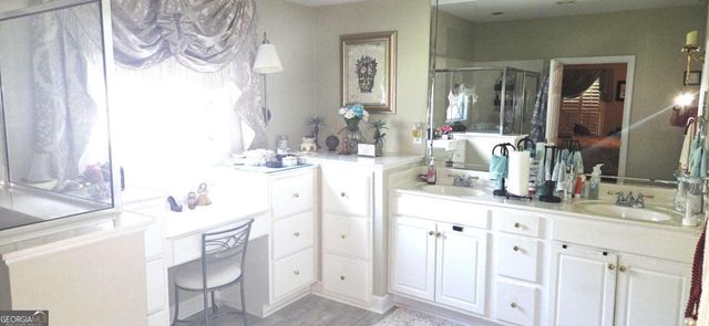 1555 Woodberry Run Drive, Snellville, GA 30078