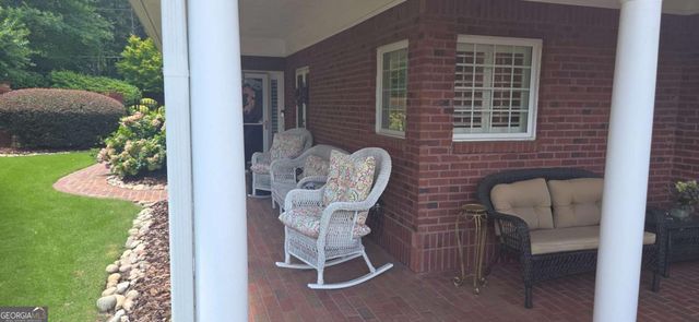 1555 Woodberry Run Drive, Snellville, GA 30078