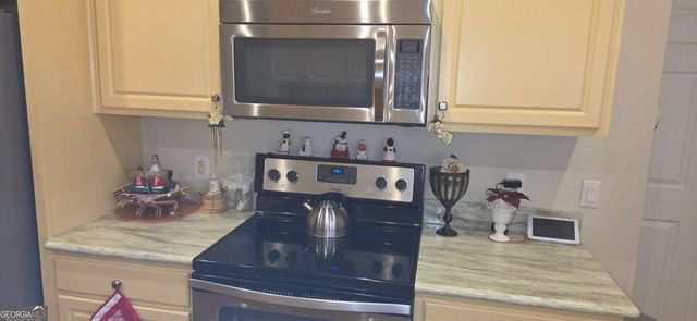 1555 Woodberry Run Drive, Snellville, GA 30078