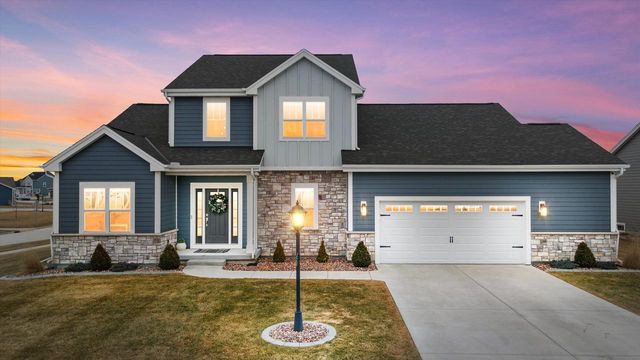 2874 Kegonsa DRIVE, Oconomowoc, WI 53066