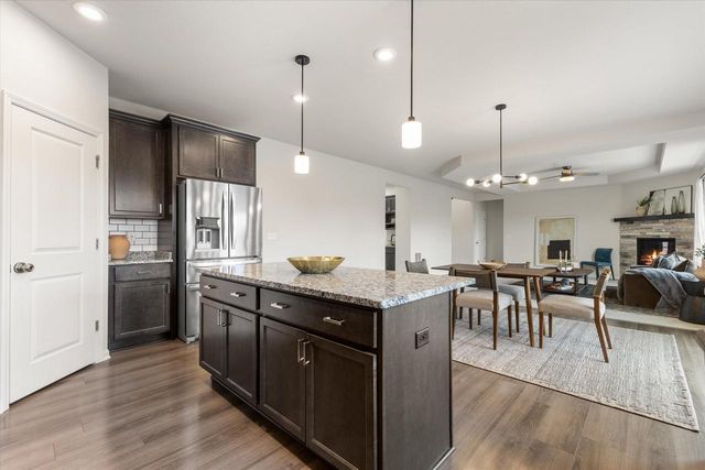 2874 Kegonsa DRIVE, Oconomowoc, WI 53066