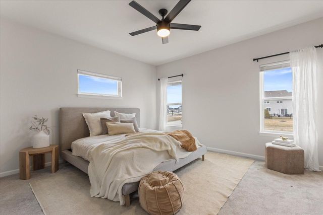 2874 Kegonsa DRIVE, Oconomowoc, WI 53066