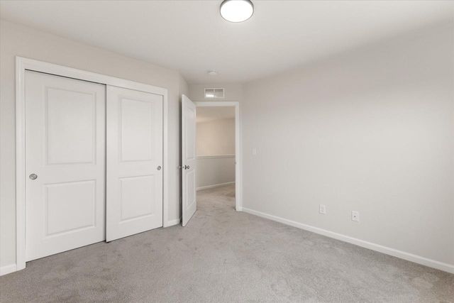 2874 Kegonsa DRIVE, Oconomowoc, WI 53066