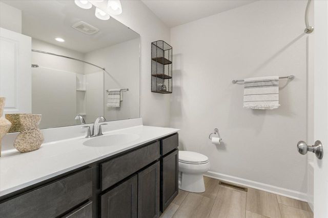 2874 Kegonsa DRIVE, Oconomowoc, WI 53066