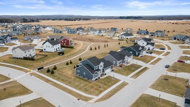 2874 Kegonsa DRIVE, Oconomowoc, WI 53066