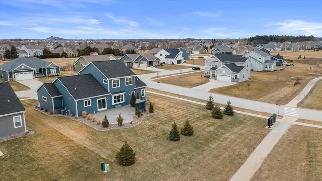 2874 Kegonsa DRIVE, Oconomowoc, WI 53066