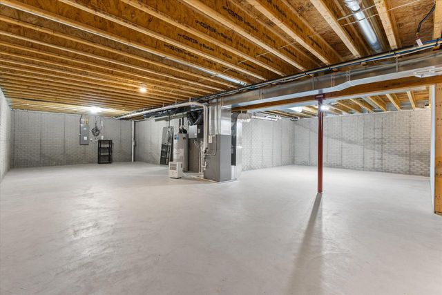 2874 Kegonsa DRIVE, Oconomowoc, WI 53066