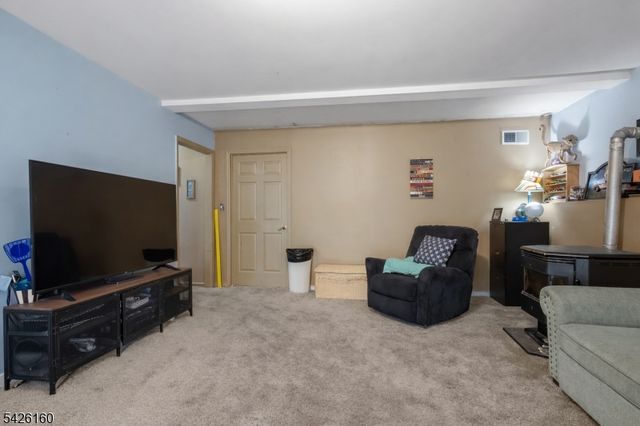 24 Reigler Rd, West Milford Twp., NJ 07421