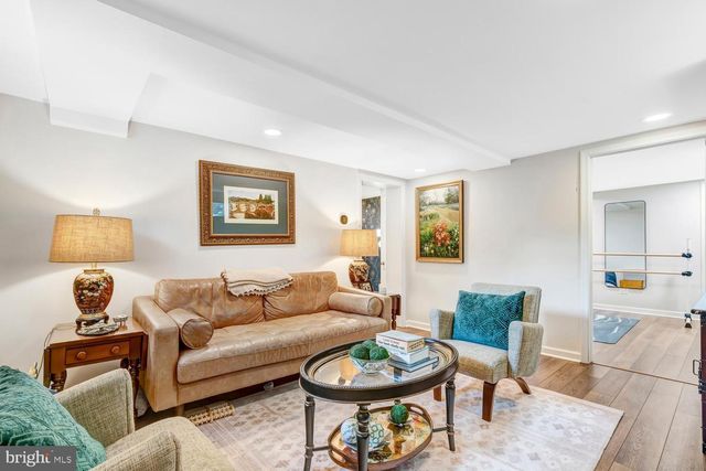 6404 POTOMAC AVE, Alexandria, VA 22307