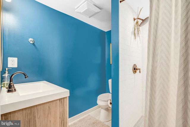 6404 POTOMAC AVE, Alexandria, VA 22307