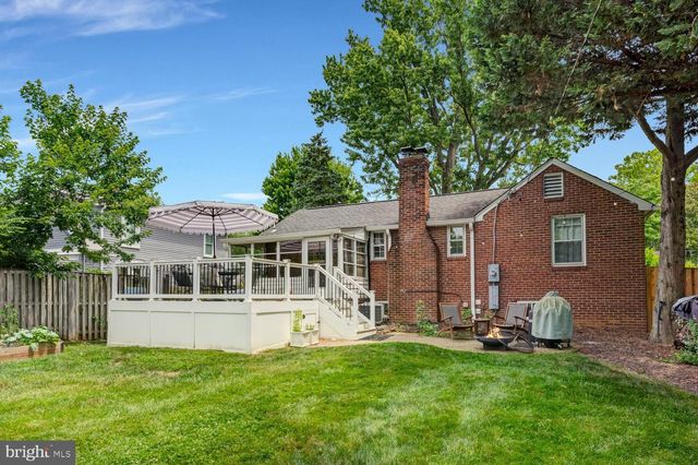 6404 POTOMAC AVE, Alexandria, VA 22307