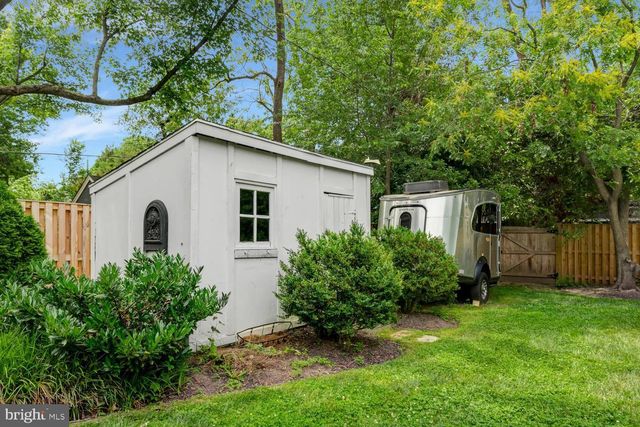 6404 POTOMAC AVE, Alexandria, VA 22307