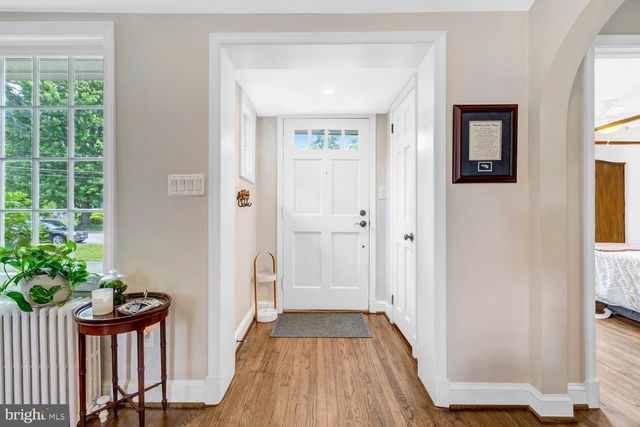 6404 POTOMAC AVE, Alexandria, VA 22307