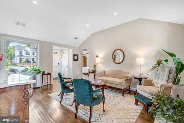6404 POTOMAC AVE, Alexandria, VA 22307