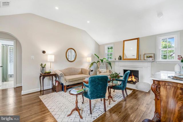6404 POTOMAC AVE, Alexandria, VA 22307