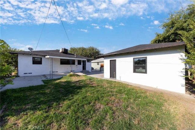 557 E Trenton, San Bernardino, CA 92404