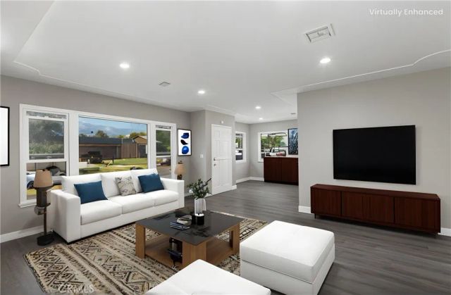 557 E Trenton, San Bernardino, CA 92404