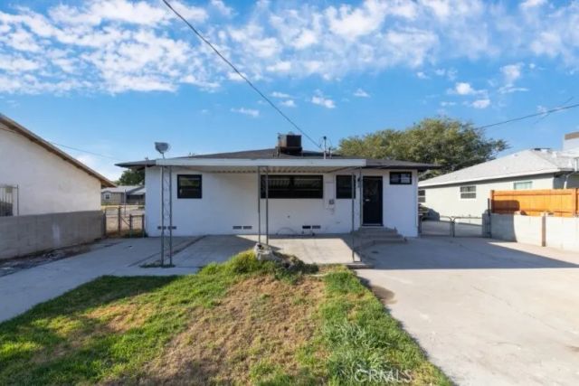 557 E Trenton, San Bernardino, CA 92404