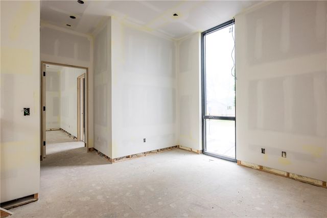 929 NW C Street, Bentonville, AR 72712