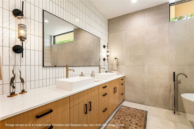 929 NW C Street, Bentonville, AR 72712