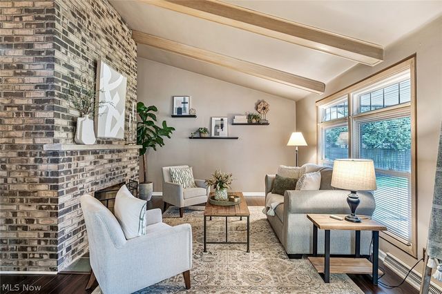 3423 Tall Oaks Lane, Austintown, OH 44511