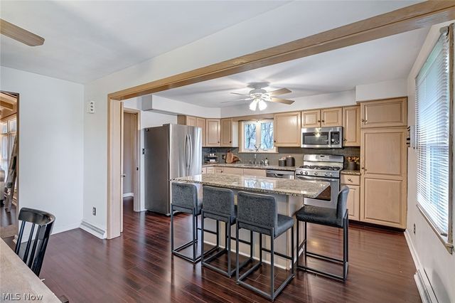 3423 Tall Oaks Lane, Austintown, OH 44511