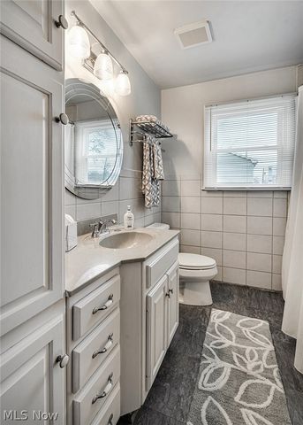 3423 Tall Oaks Lane, Austintown, OH 44511