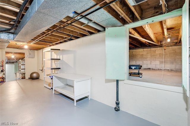 3423 Tall Oaks Lane, Austintown, OH 44511