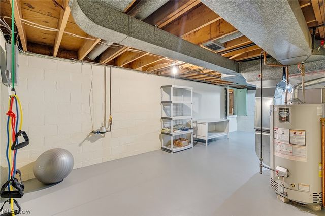 3423 Tall Oaks Lane, Austintown, OH 44511