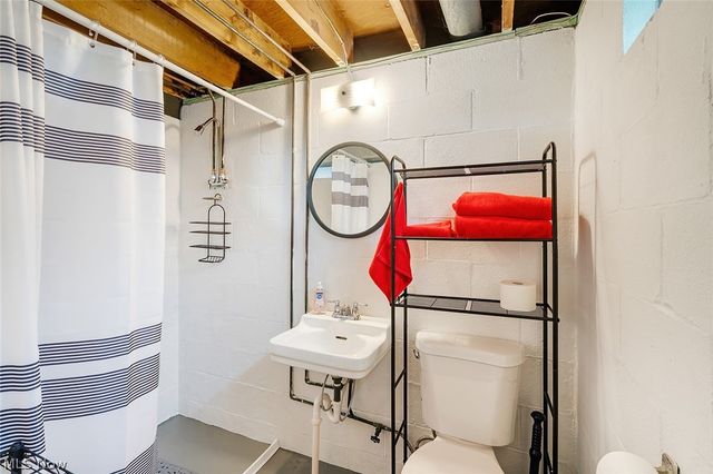 3423 Tall Oaks Lane, Austintown, OH 44511