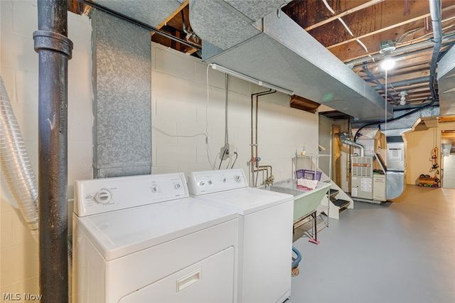 3423 Tall Oaks Lane, Austintown, OH 44511