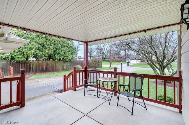 3423 Tall Oaks Lane, Austintown, OH 44511